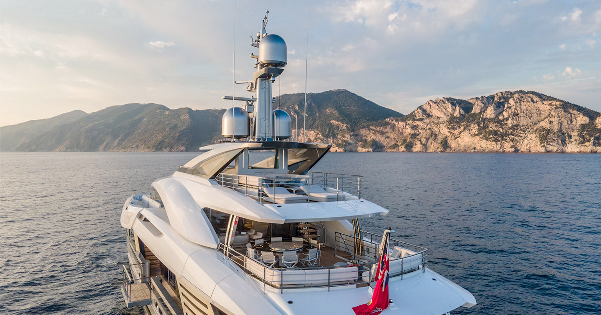 Push forward to new horizons and leave behind what you already knew. 
eiv.rossinavi.it 

#rossinavi #weareourvessels #eiv #eivyacht #myeiv #eivrossinavi #superyacht #yacht #luxury