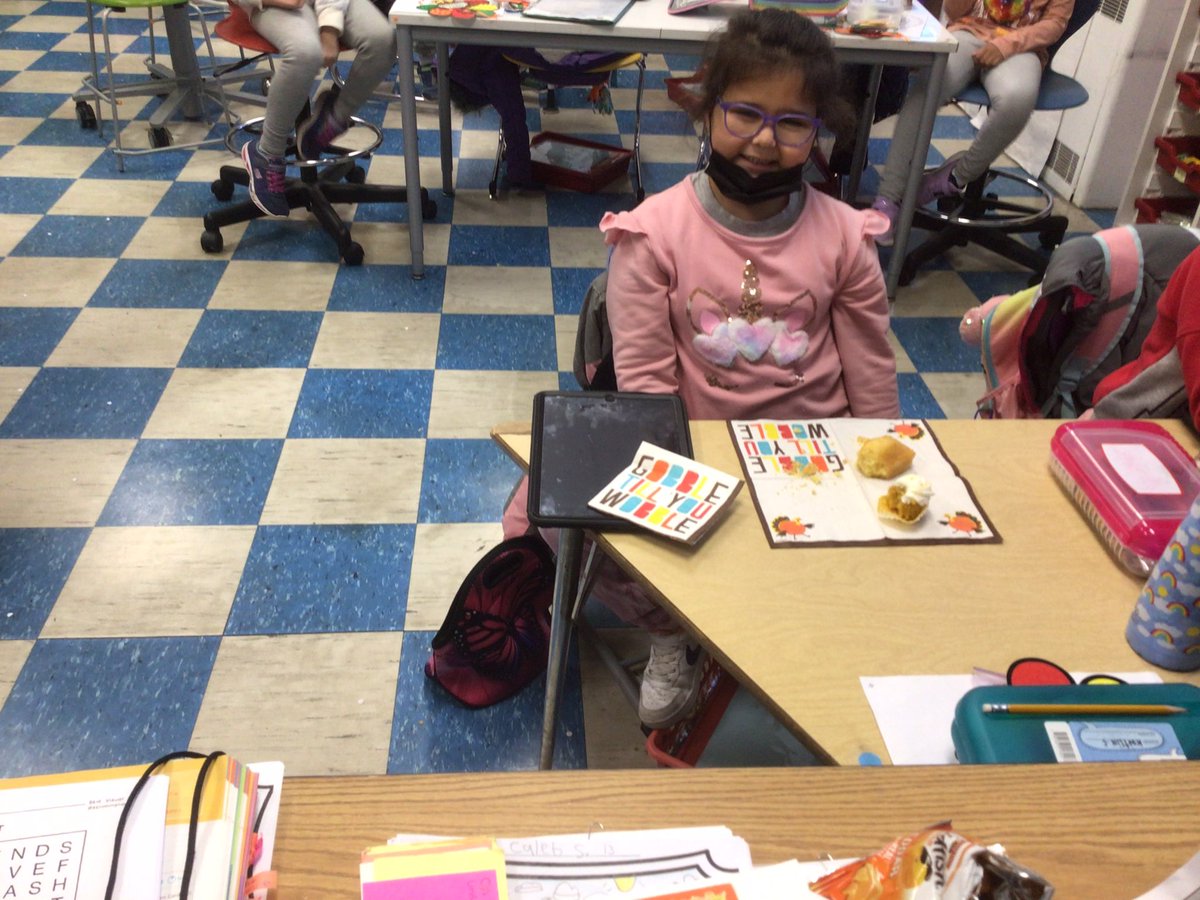 Turkey crafts, corn bread and pumpkin cupcakes <a href="/Hampton_Street/">Hampton Street</a>. Wishing everyone a very Happy Thanksgiving! #grateful #thankful