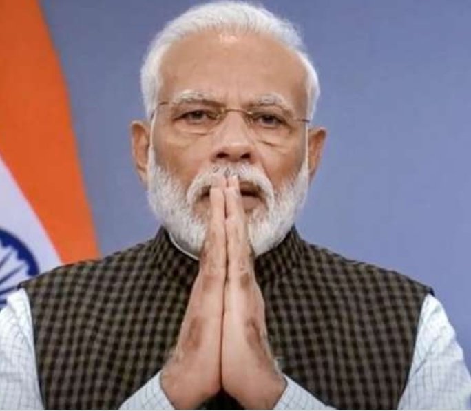 ShivrajPandit7's tweet photo. Who is the best PM of India till now?
#7yearsofmodi

Modi🔃.                        Nehru ❤️ https://t.co/WKKkIIECgj