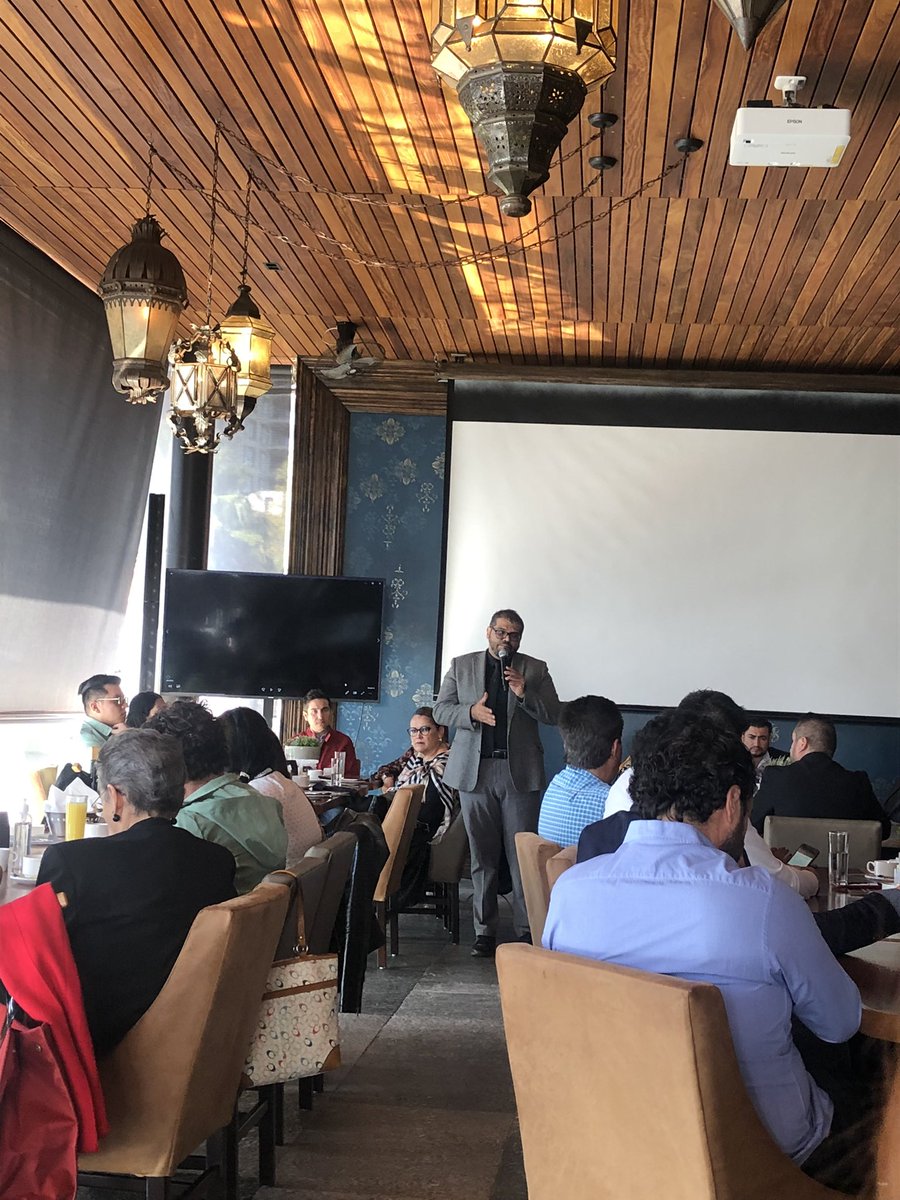 igroup_mx's tweet photo. “@rodoinmersa Director de #IGROUP dirigió un mensaje de bienvenida a los invitados, agradeció el trabajo realizado en la producción de la Revista @proleonmx  y exhortó 
a seguir trabajando en equipo para poder seguir avanzando.  
#MediaKit2022 #ProLeón https://t.co/OIqp0vrGjj