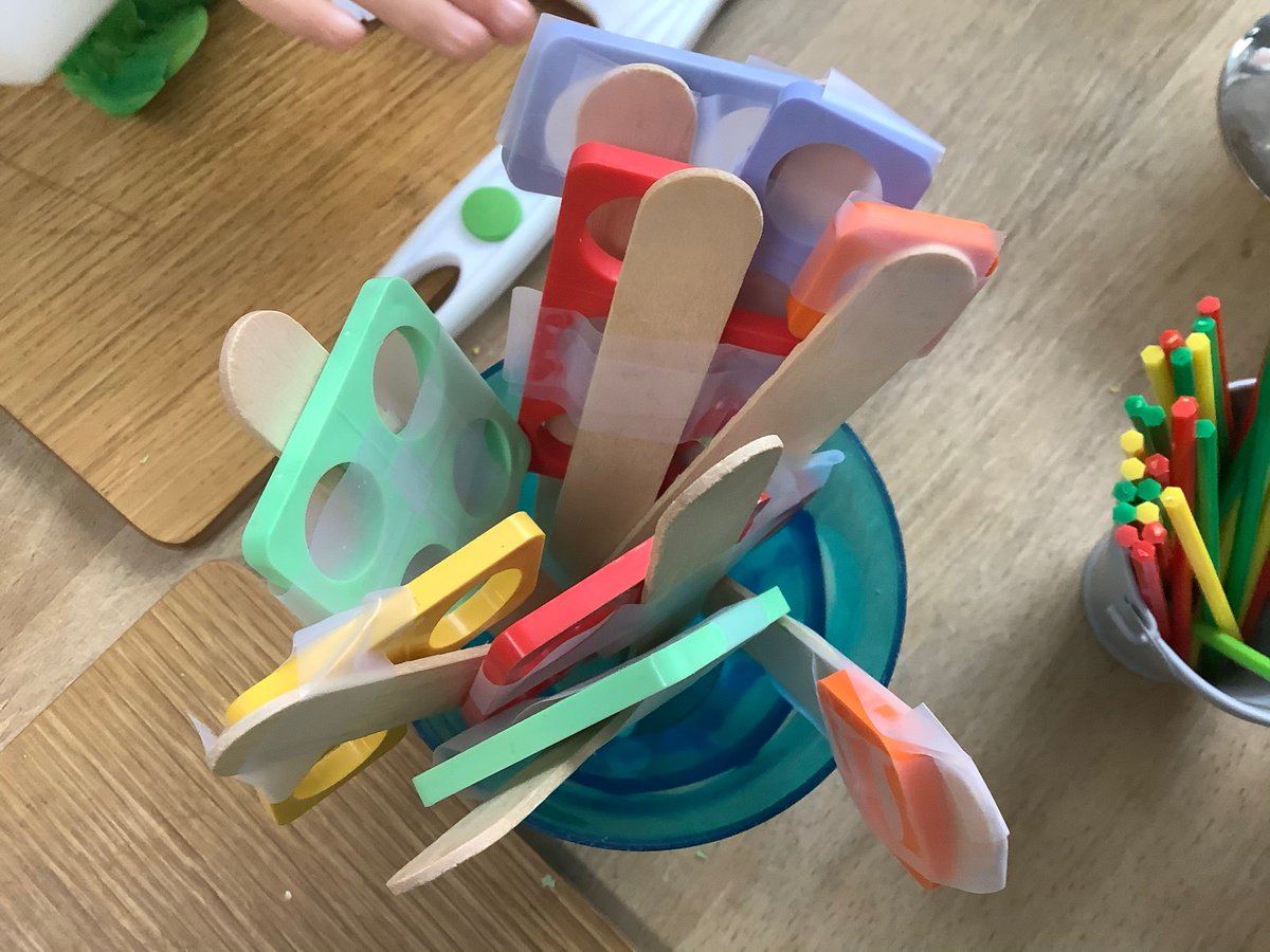 BSB_EarlyYears's tweet photo. J; “I make a candy Numicon shop”. Wonderful to observe this fantastic idea of a numicon shop come to life! All child led. “Let’s get the cello tape and make it”. This was then added to our playdough area in Kindergarten. https://t.co/UaCaZzDXNU