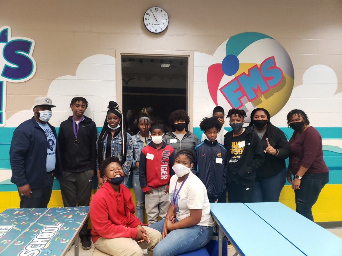 JeanRibaultMS's tweet photo. Math Field Day 2021! #coltpride https://t.co/ryGthOsH9J