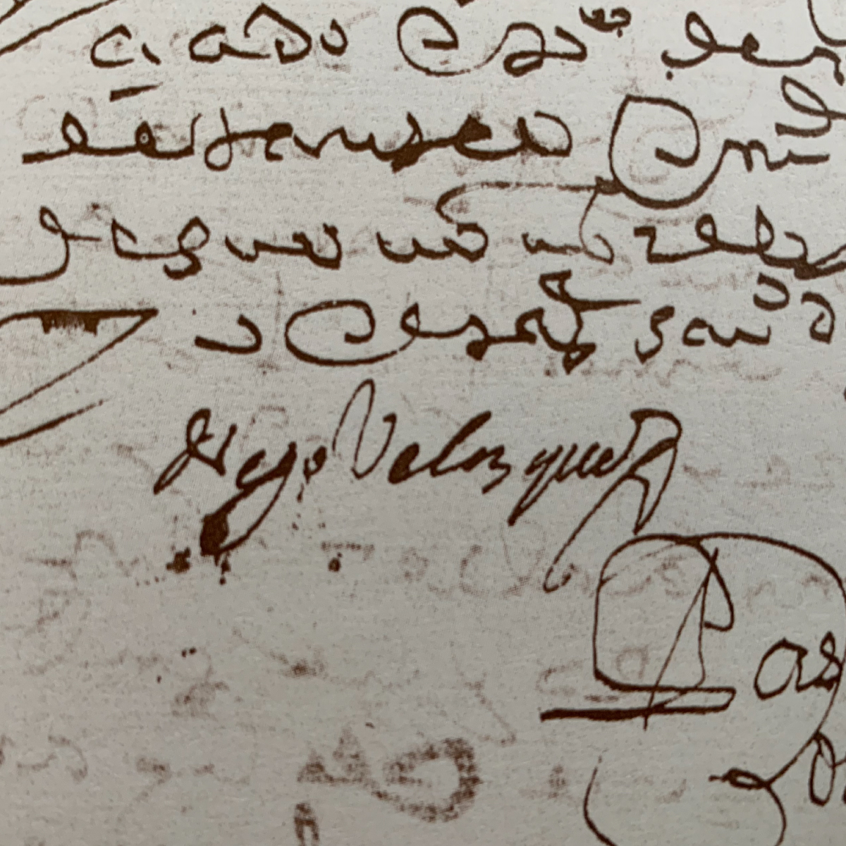 🖋️ Velázquez no siempre usó la misma firma. Se conocen hasta tres versiones distintas de su signatura. En esta que os traemos hoy rubrica únicamente con Diego Velázquez.