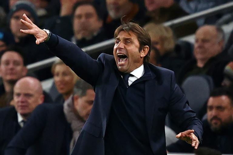No timeframe on Spurs' success for new boss Conte https://t.co/G8z8tRFH6R https://t.co/LawRsZmCfE