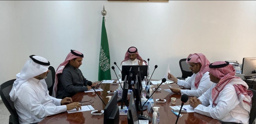Mb_Aqiq's tweet photo. #المجلس_البلدي
#محافظة_العقيق 
برئاسة رئيس المجلس البلدي بمحافظة العقيق الاستاذ/ محمد فلاح حمود الغامدي 
 عقد المجلس البلدي جلسته العاديه رقم  77 ��مناقشة ما تم بشأن قراراته السابقه وتم استعراض ما تم  بجولات المجلس وكذلك طلبات المواطنين وذلك يوم الثلاثاء الموافق ١٤٤٣/٤/١٨ https://t.co/9fpjYga8yd