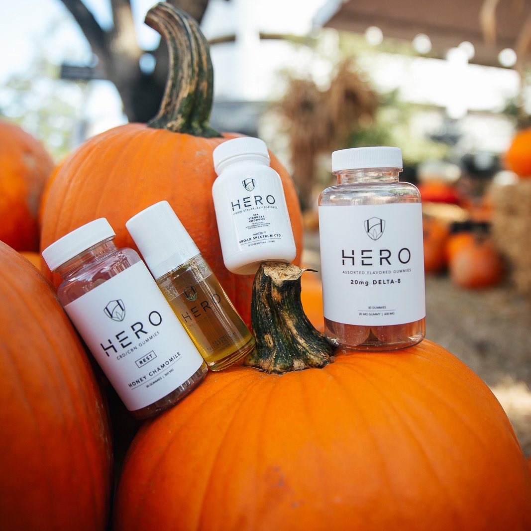 HeroWellness's tweet photo. 🚨 🦃 #Thanksgiving &amp; #BlackFriday Sale 🦃 🚨 
⠀⠀⠀⠀⠀⠀⠀⠀⠀
Buy 1 bottle of 🍯 Honey Chamomile CBN rest gummies, get a 2nd bottle FREE!
⠀⠀⠀⠀⠀⠀⠀⠀⠀
Starts 11/24 and ends 12/1 at midnight. Code automatically applied at checkout. See link in bio! #plantsoverpills https://t.co/NpYNhwfAfg