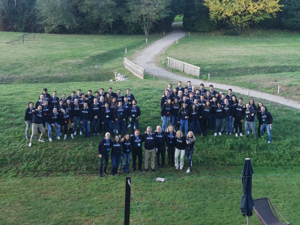 EsadeExecEd's tweet photo. La semana pasada, nuestros alumnos de los #ExecutiveMasters de BCN y Madrid disfrutaron de una experiencia transformadora en La Mola y El Escorial, respectivamente, como parte de la asignatura de Desarrollo Personal. Un módulo fundamental para la transformación @ESADEexed. https://t.co/0HcSaDeZmv