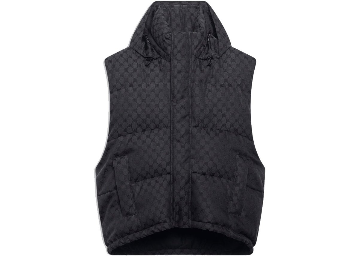 pledis17swager's tweet photo. 211124 #호시 스타그램 
Gucci x Balenciaga 
Hacker Cocoon Puffer Gilet $2,550 ​​​

#세븐틴 #권순영 #hoshi #ホシ #权顺荣 #ウジ  #seventeen  @pledis_17 https://t.co/Ttc2bXwC5N