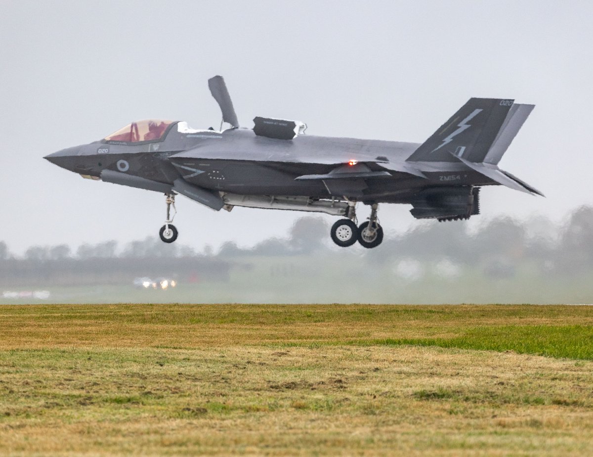 RAF F35B arrives at RASF Marham.