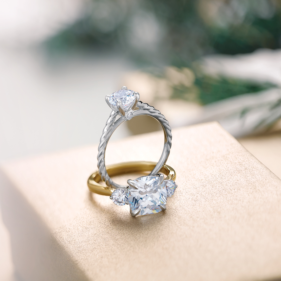 aldosfinejewel's tweet photo. A year that's about to end may be the perfect time to start ✨a new chapter in your life.💝
If you're ready to pop the question, then visit us and we'll help you find the perfect #everandeverbridal ring for the occasion.💍💫
#engagementday #engagementproposal #diamondrings https://t.co/71sSuoRjF8
