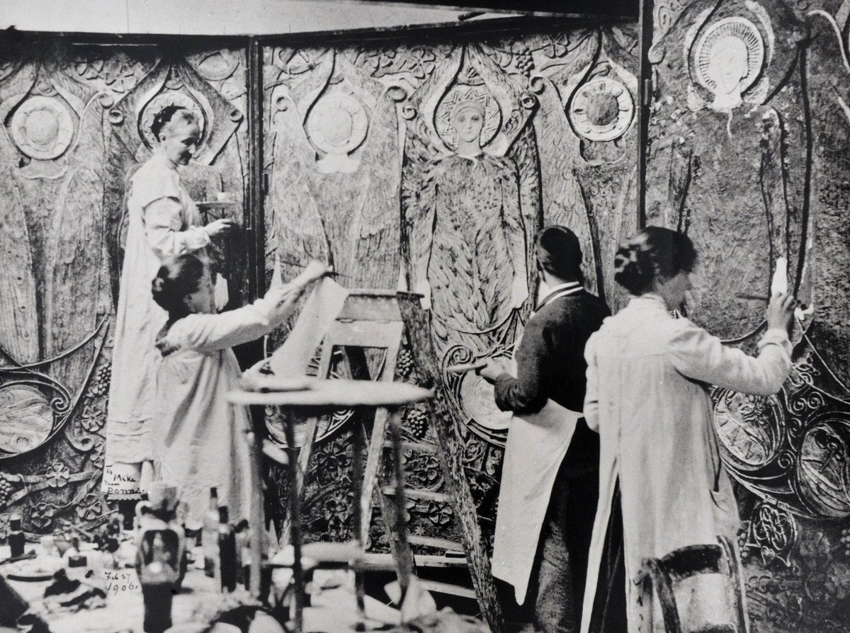 Happy Birthday to Mary Watts! Born #OnThisDay in 1849 🎂

Our co-founder was an artist, designer, writer, businesswoman and philanthropist.

On her 38th birthday, she wrote 'I told Signor today when he said "many happy returns" that I was more happy than I thought was possible'