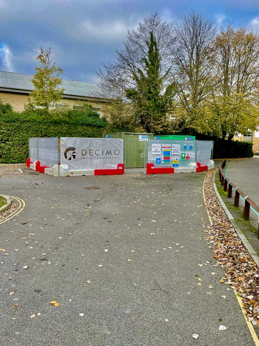 DecimoProject's tweet photo. 🚨 New project! 🚨

Another great site set-up by team Decimo! We are excited to start this new boiler and heating distribution replacement project at Fulston Manor school. More updates will follow soon! 
#heatingsystem #boilerreplacement #mechanical #electrical #education https://t.co/mDZ4o64j65