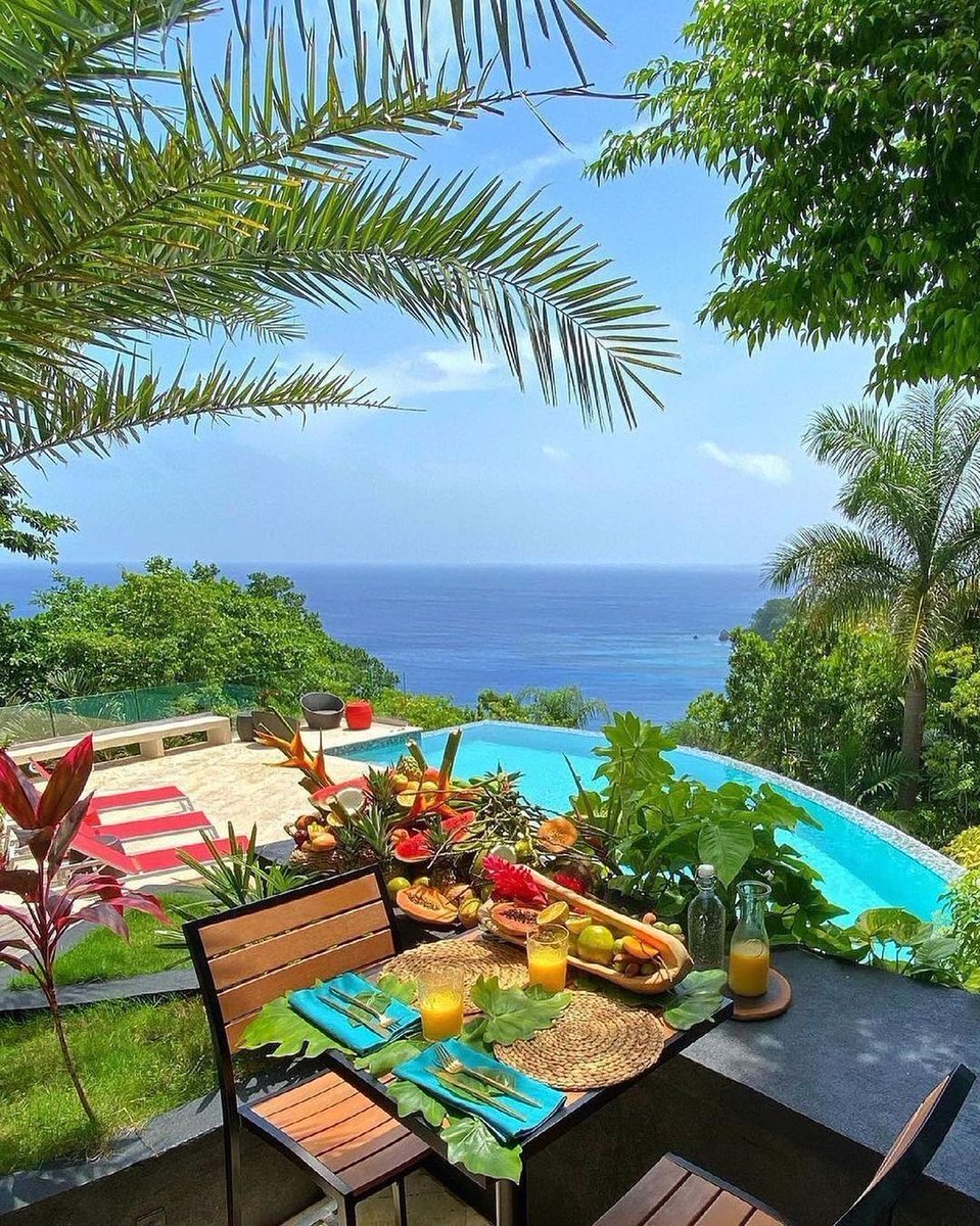 Breakfast spread goals. #VisitJamaica 

Drop an emoji in the comments if you'd like to start your day like this. 

📸 <a href="/geejamhotel/">Geejam Hotel</a>

 #OneCaribbean #CaribbeanDreaming #Foodie #Paradise #Jamaica