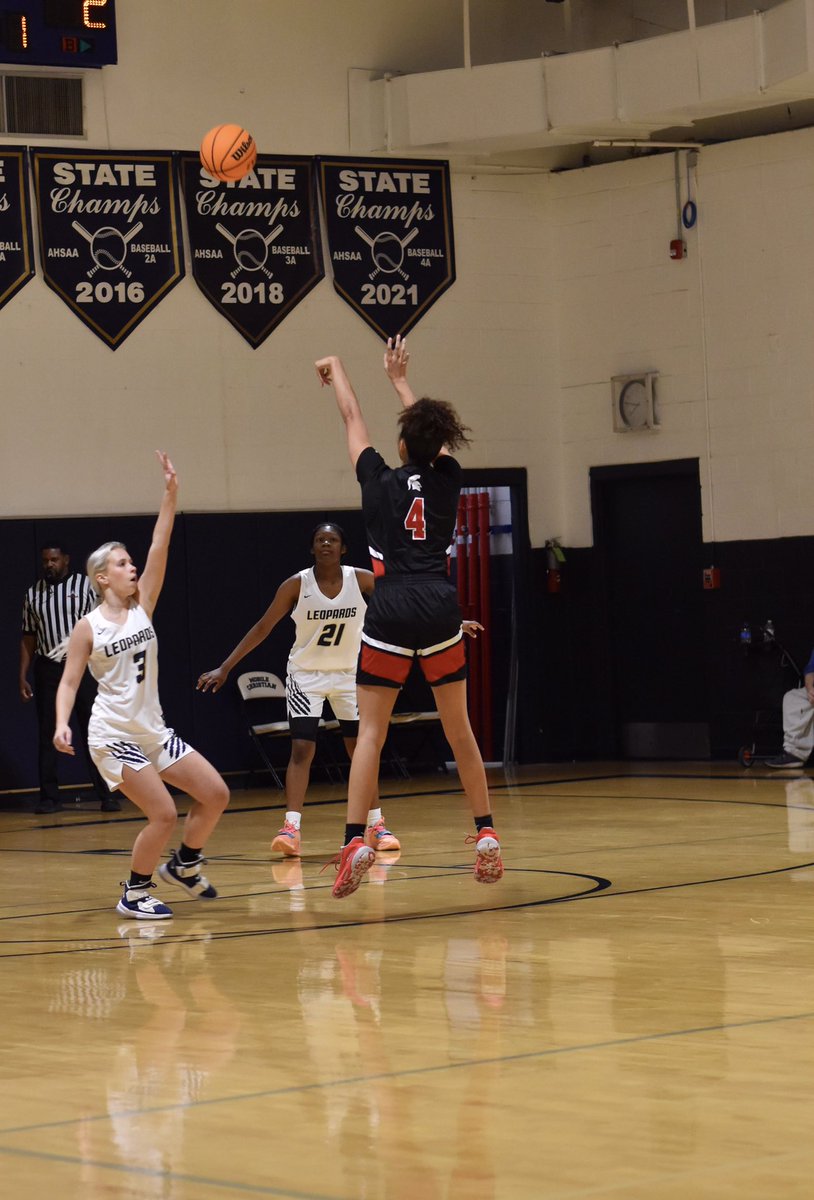 “ These young guys are playing checkers” - Kobe