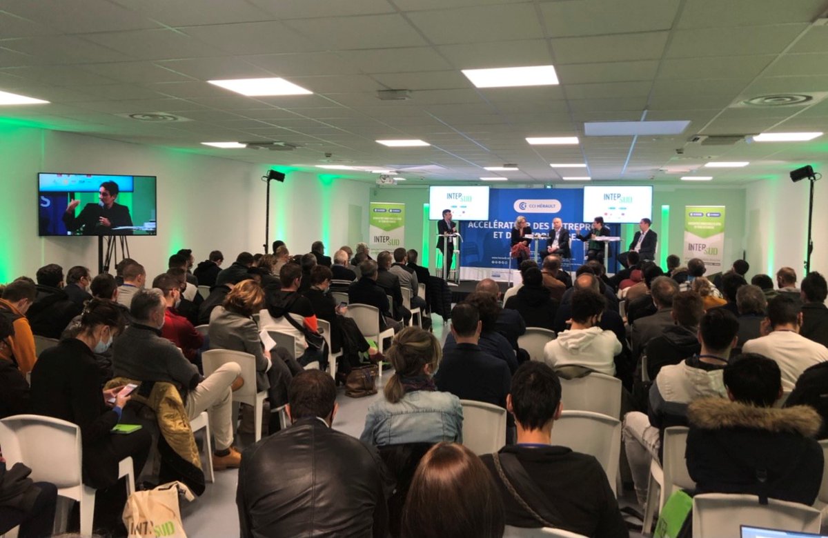 ADeljarry's tweet photo. #Intersud se termine. Une journée prometteuse pour nos entreprises locales : 81 grands comptes nationaux et internationaux ont rencontré 110 PME locales lors de 610 rdv BtoB. Conférences, échanges entre sous-traitants... cette 3ème édition a tenu toutes ses promesses ! https://t.co/qlDV3u7nUP