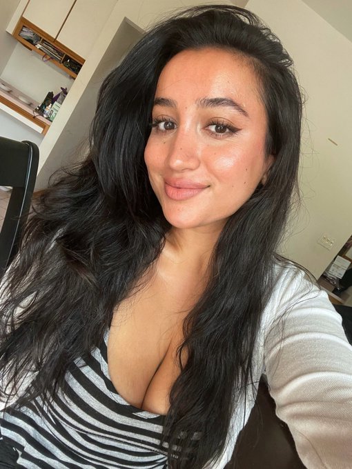 Don&rsquo;t worry y&rsquo;all! I haven&rsquo;t been hacked. Just a new venture! I&rsquo;ll post a video soon! https://t.co/W