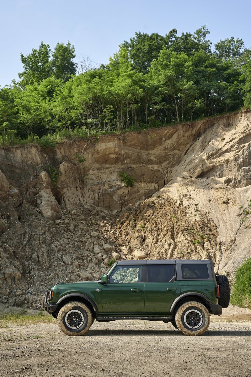 shoptaylorford's tweet photo. Check out the incredible details on the 2022 Ford Bronco. π Which shot will you make your background for #WallpaperWednesday? π
Start your custom order today. β‘οΈ https://t.co/VAUwCE52WC
#TaylorFord #Ford #fordbronco https://t.co/iDW1GyghHA