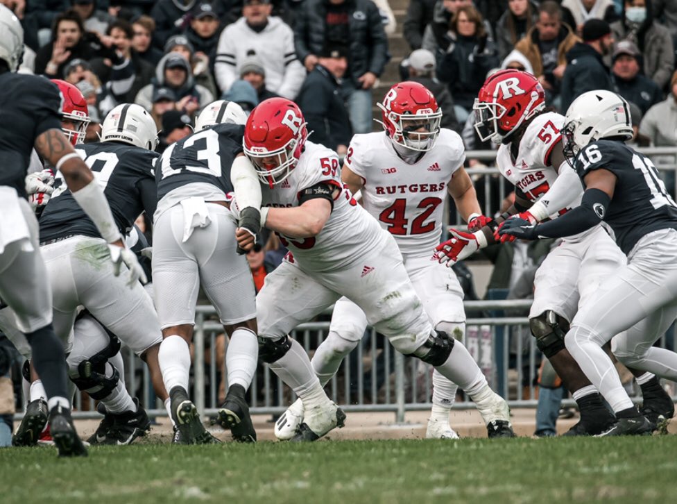 CreekFB's tweet photo. Congrats to true freshman Gus Zilinskas on his 1st college start! Gus plays center for Rutgers in the #BIG10 and is a @CreekFB 2021 alum. @zilinskas85 @CCNextLevelFB #CHOP https://t.co/VhUWmfT90r