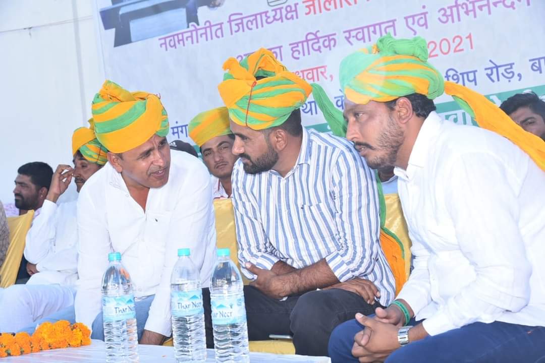 HanumanThakan's tweet photo. आज बाड़मेर जिला मुख्यालय पर आयोजित @RLPINDIAorg  के दीपावली स्नेह मिलन समारोह व कार्यकर्ता सम्मेलन के कुछ फोटो आपके साथ साझा कर रहा हूं। @PliwalRlp @Gajendrasiyol @UmmedaRamBaytu @OmBaytu @VijayBeniwal_ @StaramDewasiRLP https://t.co/sM6Vt5jmcv