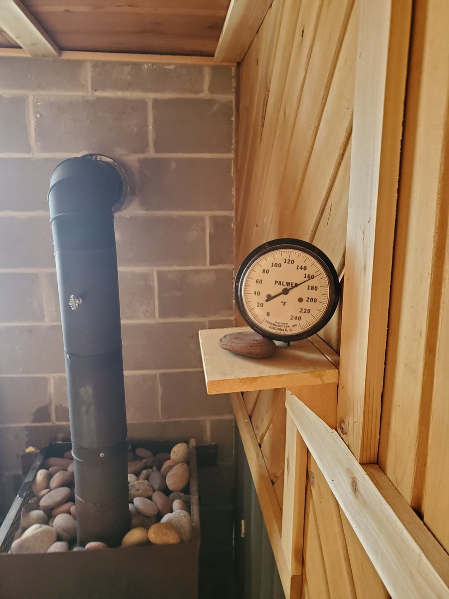 Brazzy70's tweet photo. Sauna is almost ready ! #NODEER https://t.co/u2jhIE7nGa