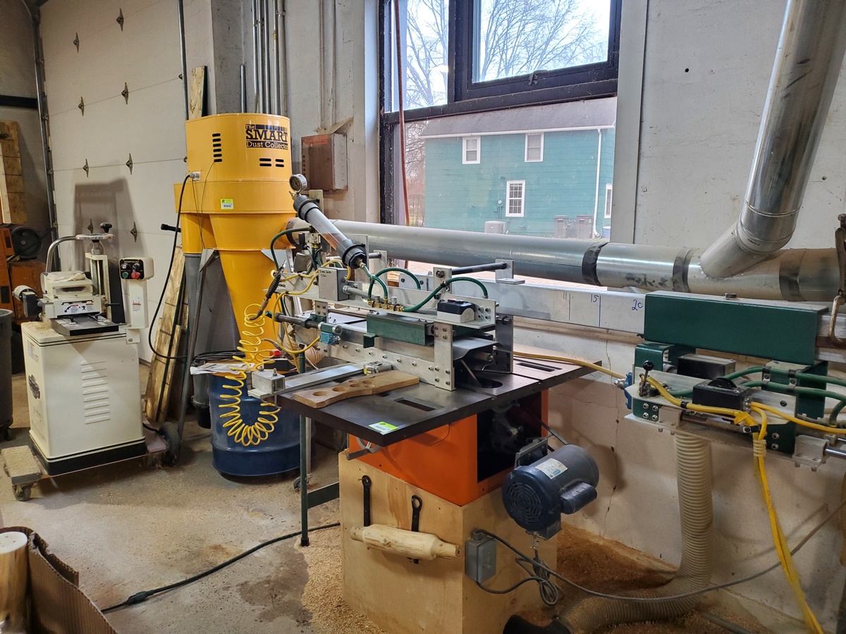 AuctionMasters's tweet image. Log Furniture Manufacturing: Woodworking Equipment, Furniture, Lumber/Log Inventory, Retail Inventory and much more! Click here to view the live auction: bid.auctionmasters.com/ui/auctions/72…