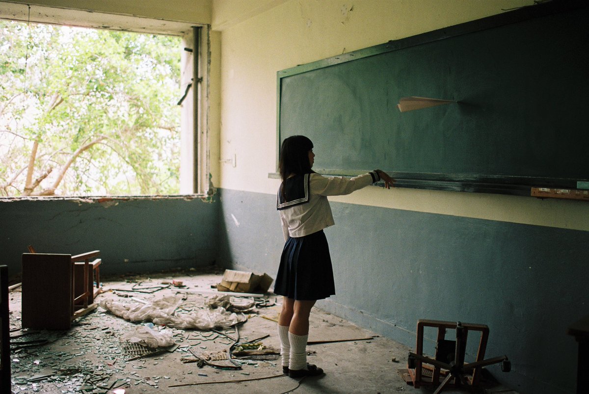 LYU_GANG_WU's tweet photo. #底片 #廢墟 #外拍 #写真 #photography #finesrt #portrait #film #lomo #人像 #写真好きな人と繫がりたい #写真 #菲林 #model #台灣 #taiwan #藝術 #art https://t.co/t8hvi39FTK