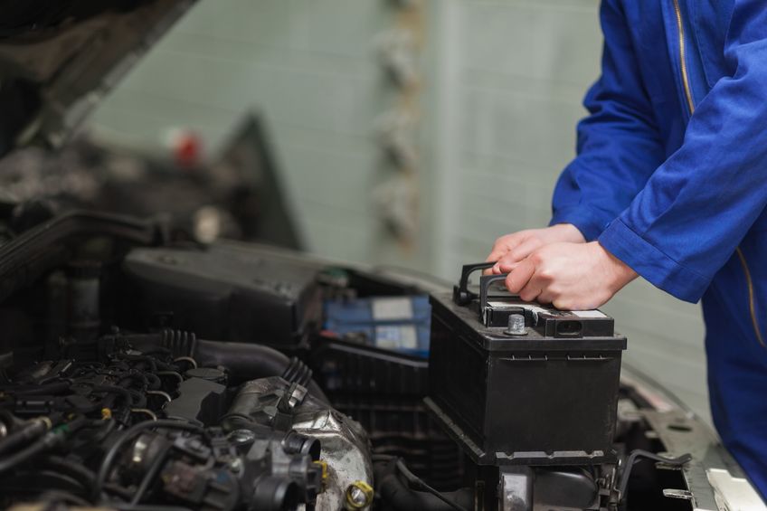 LanoixInsurance's tweet image. Batteries keep our cars running, yet we rarely pay attention to them unless we need a jump. When was the last time you performed these important battery maintenance tasks on your own vehicle… #carcare