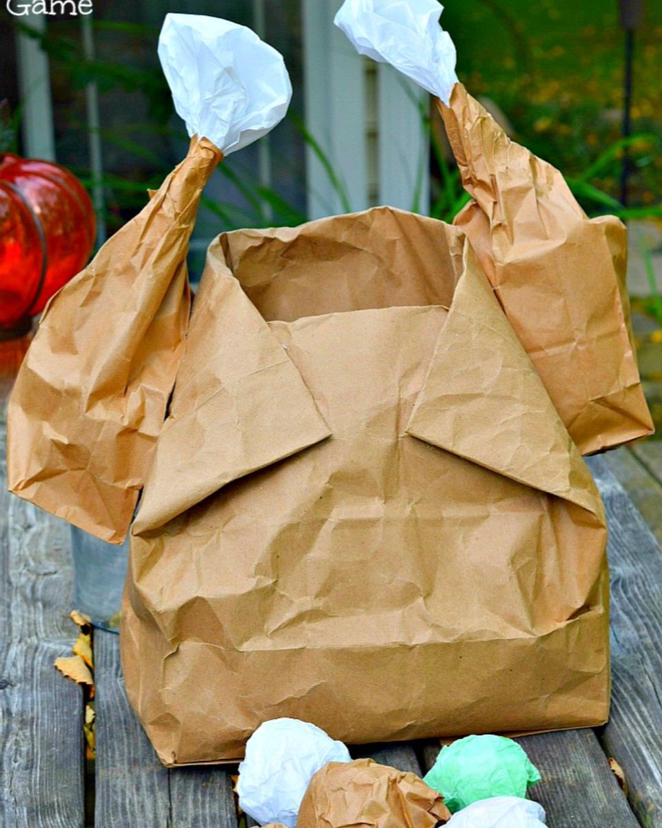 Get the whole family involved with a fun Thanksgiving activity this year, like this Stuff the Turkey Game from <a href="/kidfriendlyttd/">Melissa</a>!

kidfriendlythingstodo.com/stuff-the-turk…