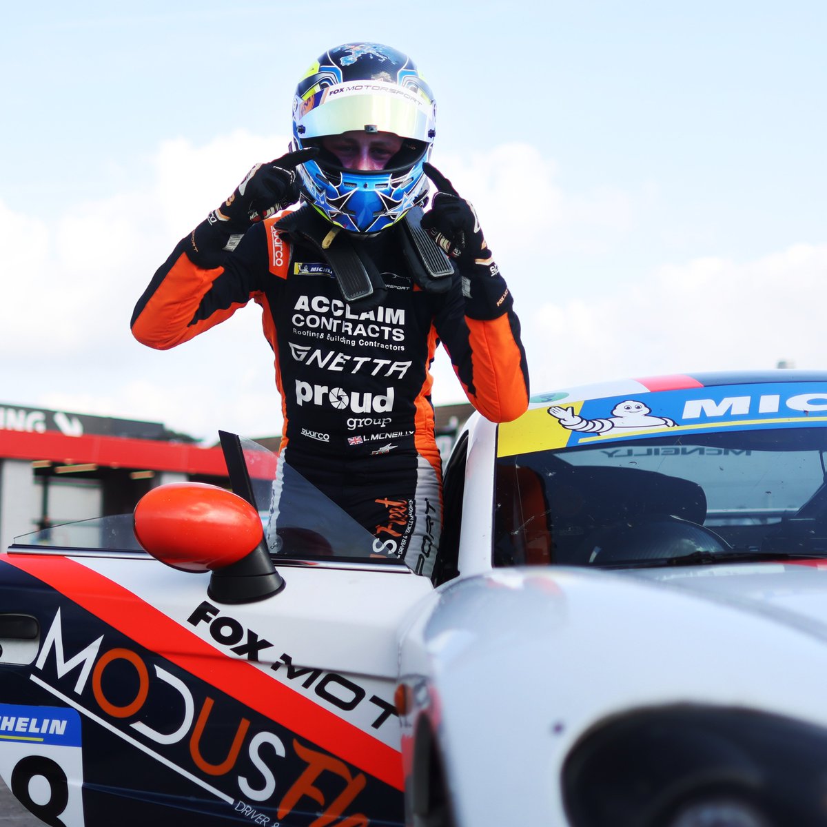 FoxMotorsportOT's tweet photo. DID YOU KNOW? 🥇🥈🥉With 16 podiums across the main championship and Winter Series, @lmcneillyracing scored more top-3 finishes than anybody else in #Ginetta Juniors in 2021.

📸 @JakobEbrey https://t.co/dNy0OOanD0