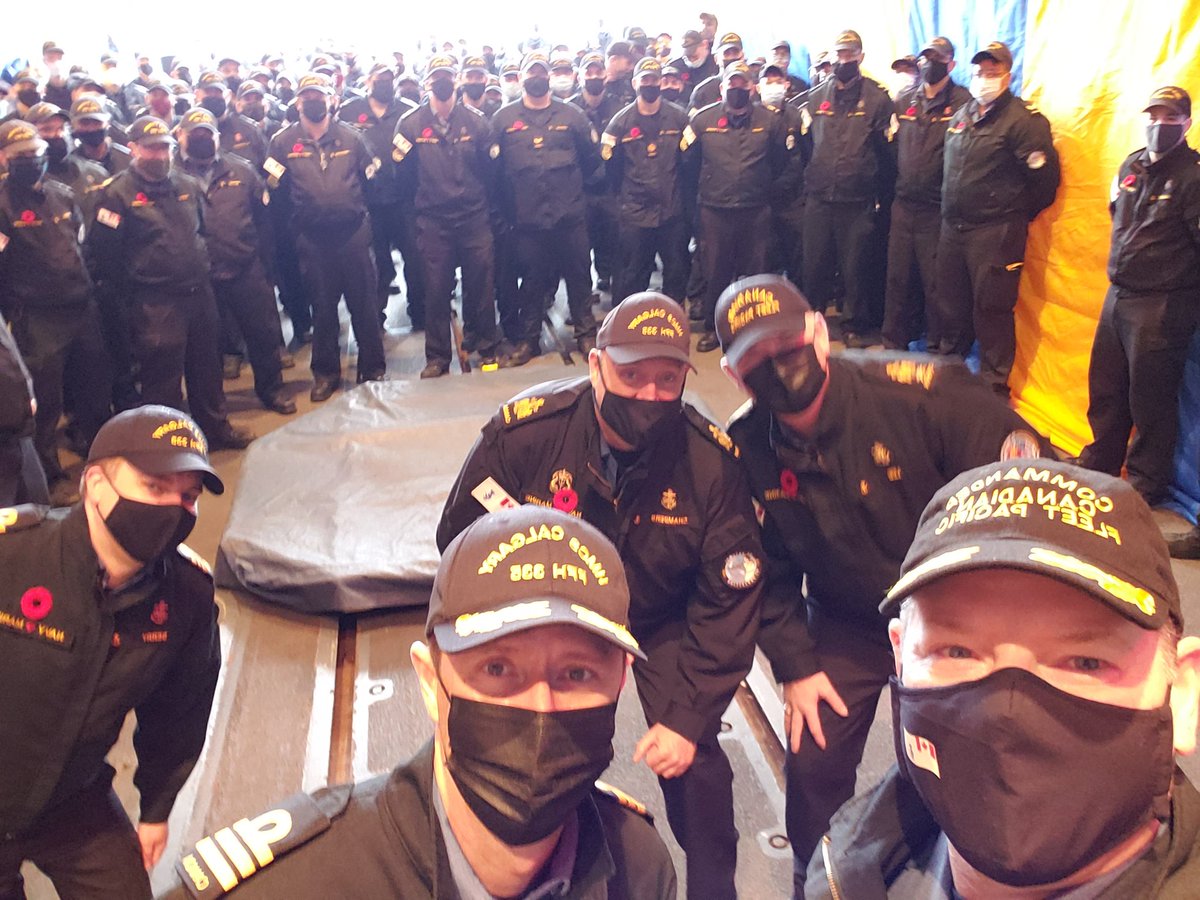 RCNintheUSN's tweet image. A bit delayed but the Fleet Chief, SAC and I were happy to join #hmcscalgary on 3 Nov to make presentations. We had the rare pleasure of awarding MS Lacasse their SAC Alpha qualification, and MS Andrews their SAC Bravo qualification.