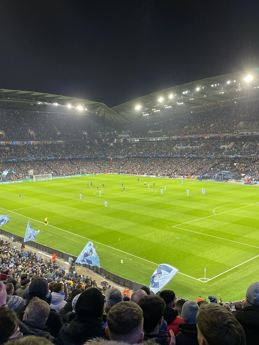 jaraberito's tweet photo. Saludos a @eldoctorpelaez y @MdeFrancisco12 desde esta marranada de partido.
#PelaezdeFranciscoenLaW  
Los hermanos Hernán y Diego https://t.co/8mMrARJOlx