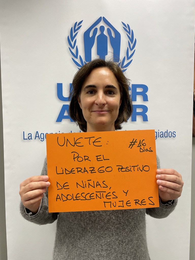 Los compañeros de ACNUR España nos unimos a los #16Días de activismo contra la violencia de género.
 
#Únete:
🔹 Por ellas, por nosotras
🔹 Para enfrentar el problema
🔹 Por el liderazgo positivo de mujeres y niñas
 
Súmate a <a href="/ONUMujeres/">ONU Mujeres</a>: bit.ly/39g1Vfg #25N ⬇️