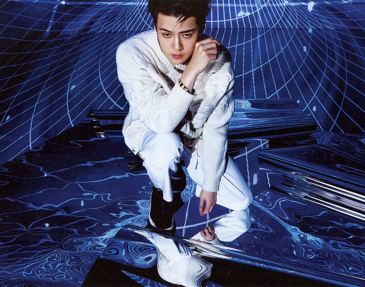 ppzaxoshhh's tweet photo. พี่ฮุนหล่อเกินไปมั้ยอ่ะ ละท่าโพสปังมาก! สุดแสนจะเท่ฮืออออ https://t.co/0vYfrVEM0n