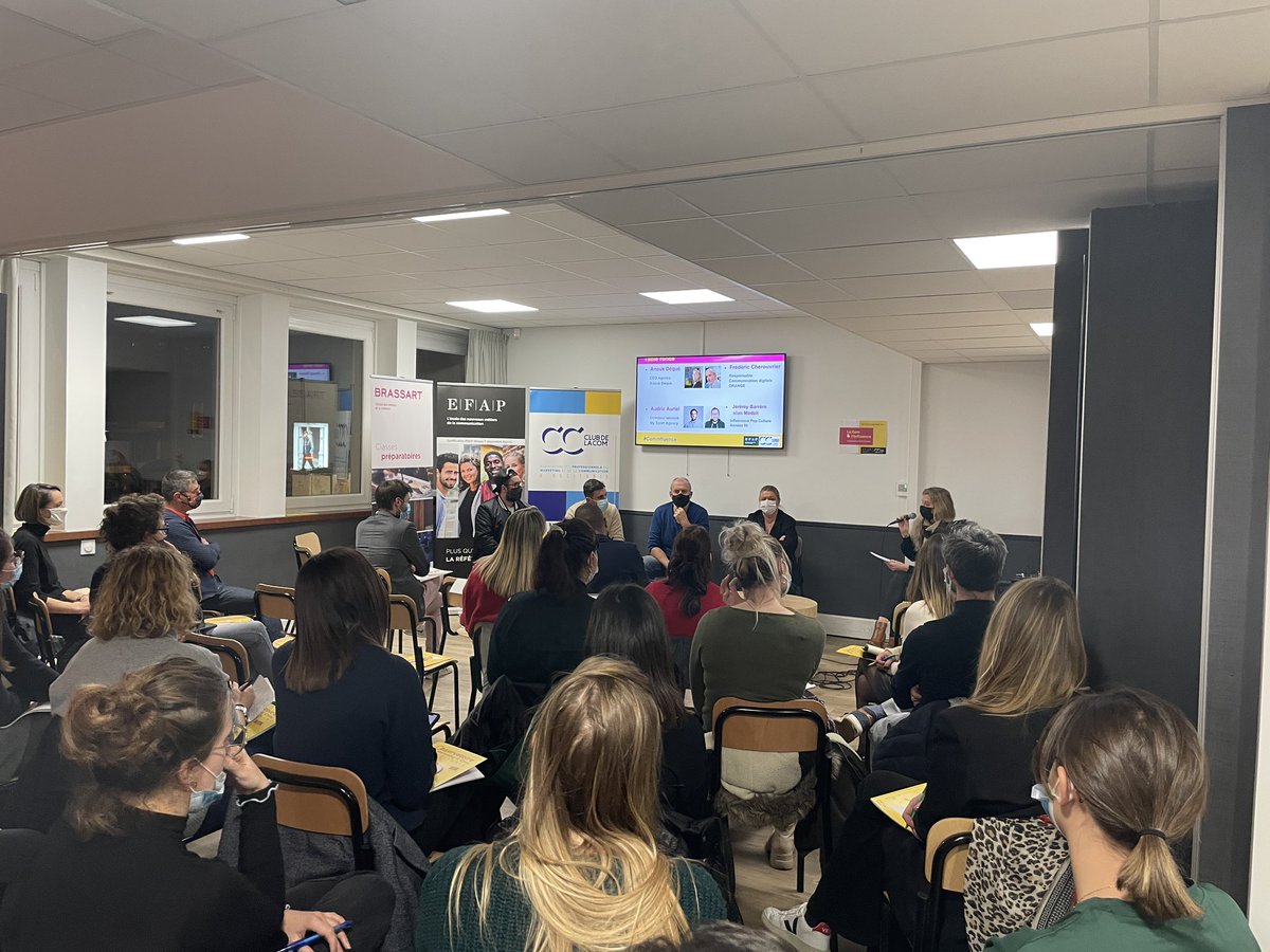 clubdelacom_'s tweet photo. Lancement de la table ronde avec @AnoukDEQUE, @AudricAuriel, @FredCherouvrier et @Jerem87twt
Animée par @EmilieGenoudet
#ComInfluence https://t.co/8iD6ADNys3