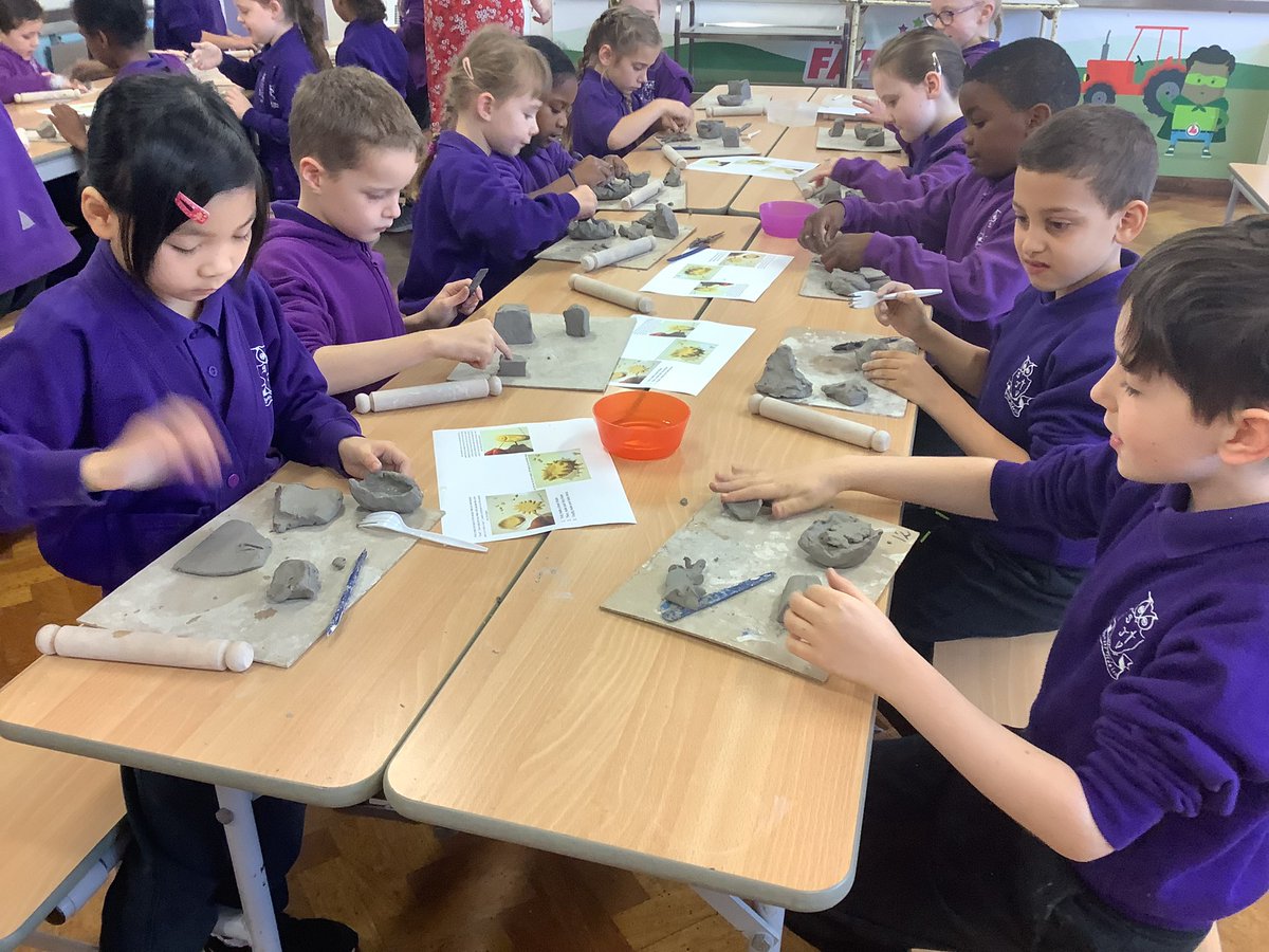 SJVlower's tweet photo. Year 2 loved their Inspire Workshop this morning, they created beautiful clay Bambinelli’s.  We can’t wait to paint them once the clay has dried! @sjohnvianney https://t.co/h2Tl9ImPY9