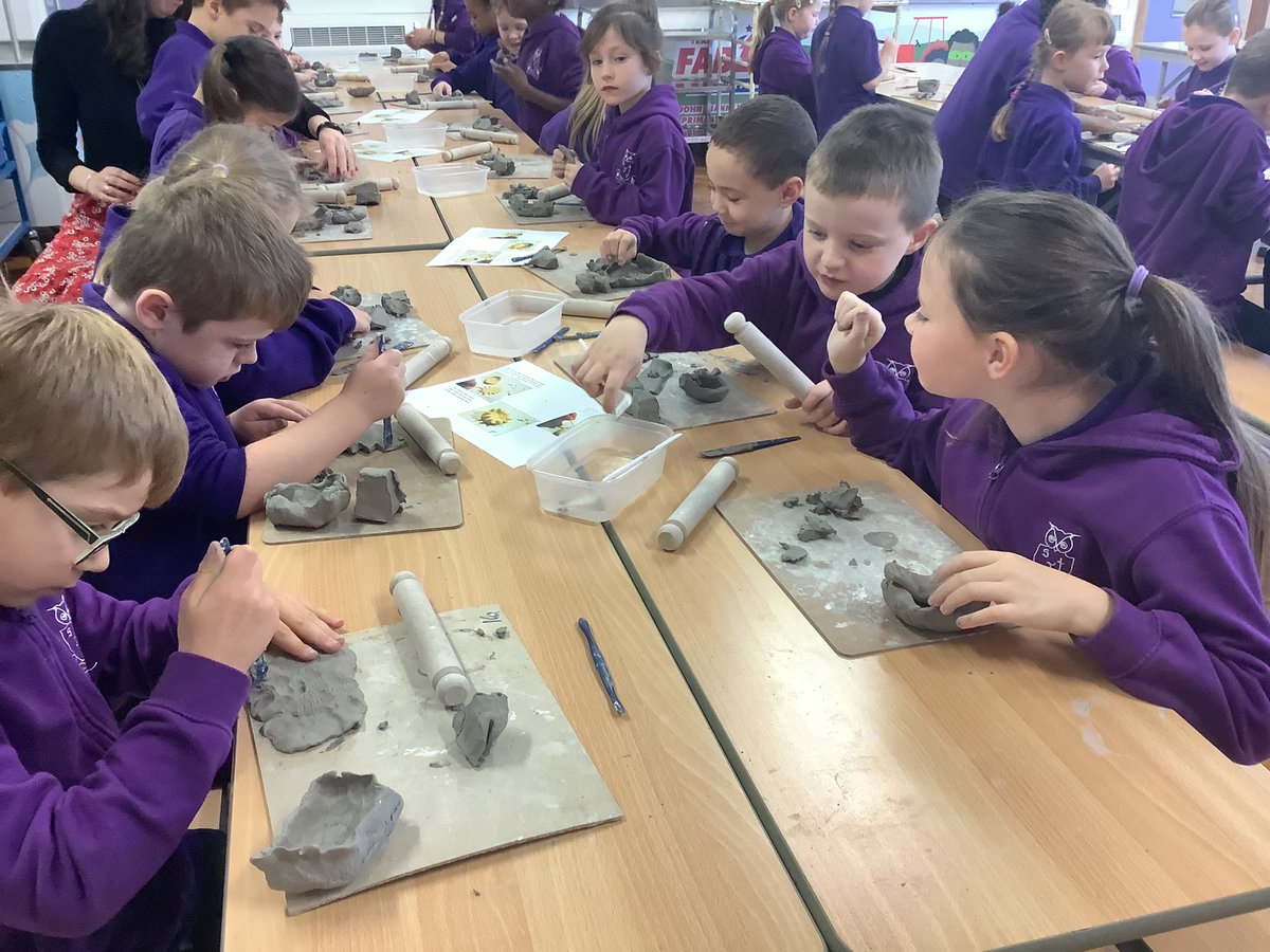 SJVlower's tweet photo. Year 2 loved their Inspire Workshop this morning, they created beautiful clay Bambinelli’s.  We can’t wait to paint them once the clay has dried! @sjohnvianney https://t.co/h2Tl9ImPY9