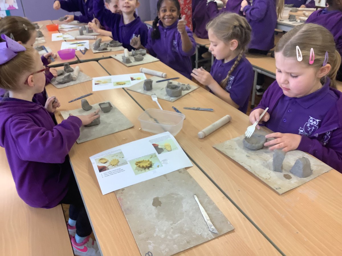 SJVlower's tweet photo. Year 2 loved their Inspire Workshop this morning, they created beautiful clay Bambinelli’s.  We can’t wait to paint them once the clay has dried! @sjohnvianney https://t.co/h2Tl9ImPY9