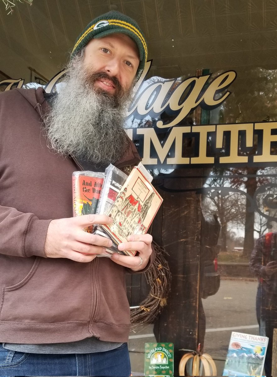 davidsonofemory's tweet photo. Success stop at @villagebooksmit !!
#bookstoreroadmap #arkhamhouse
I shop at indie bookstores! https://t.co/e6Mlh4Ku0r
