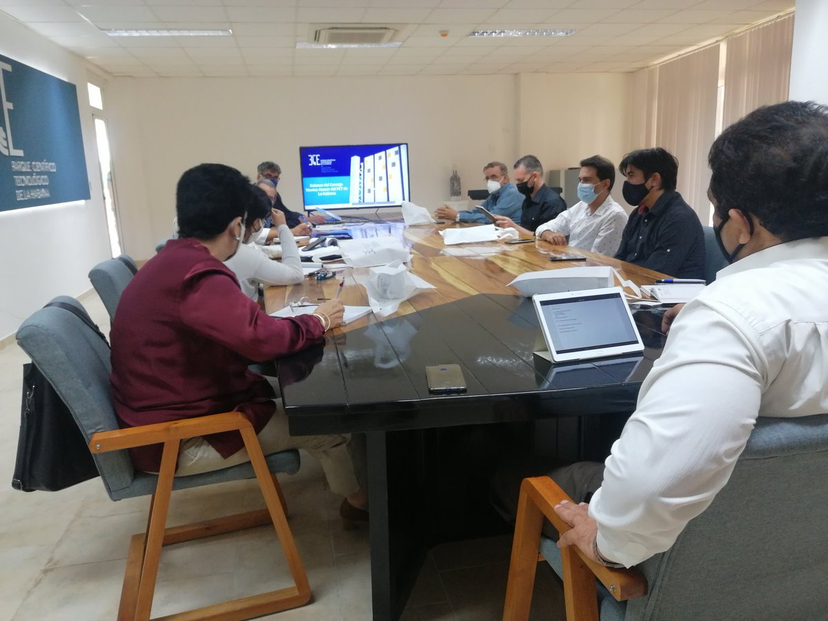 PCTHabana_3CE's tweet photo. #Hoy se realizó la reunión de balance del trabajo realizado por el Consejo Técnico Asesor del @PCTHabana_3CE. Importantes avances y recomendaciones para seguir perfeccionando el trabajo, el desarrollo y la investigación científica en los proyectos. #VamosPorMas @universidad_uci https://t.co/d6XXKwsfuA