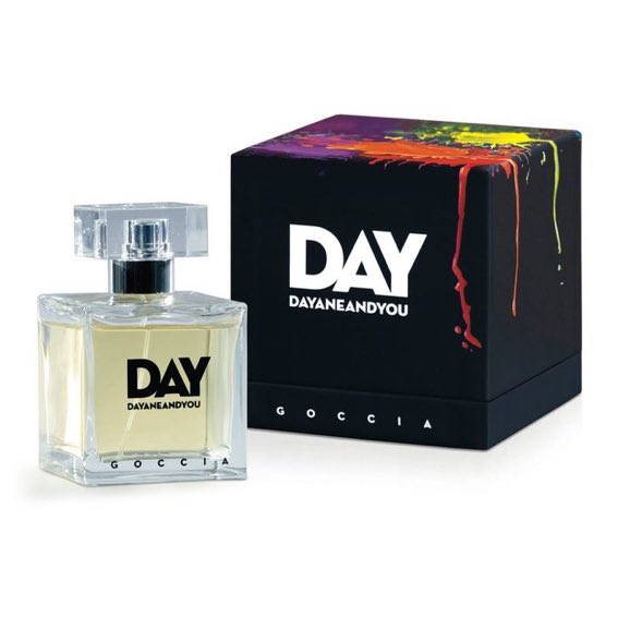 VALE70942077's tweet image. "Cmq sia, che io ci sia o non ci sarò voglio che questo profumo lo lanciate prima di Natale xché è un pò un regalo che io voglio fare a tutti i miei fan a chi mi vuole bene" 
“Goccia”
PROFUMO DAYANEANDYOU

Tanto orgogliosa di questa Donna
#DayAndFarm #dayline #AFazenda13