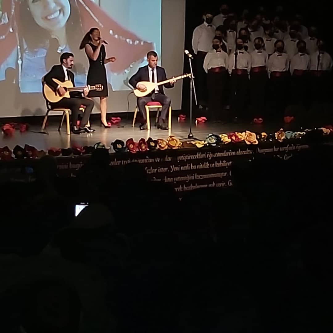 #24kasımöğretmenlergünü programımızı büyük bir gurur ve mutlulukla gerçekleştirdik.Emeği geçen,hakları ödenmez tüm öğretmenlerimize teşekkür ederim..Öğretmenler günümüz kutlu olsun..Sizlerle aynı yolda yürümek, aynı hayalleri kurmak ne büyük gurur..#SultanÇiftliği #ÖzelBirOkul