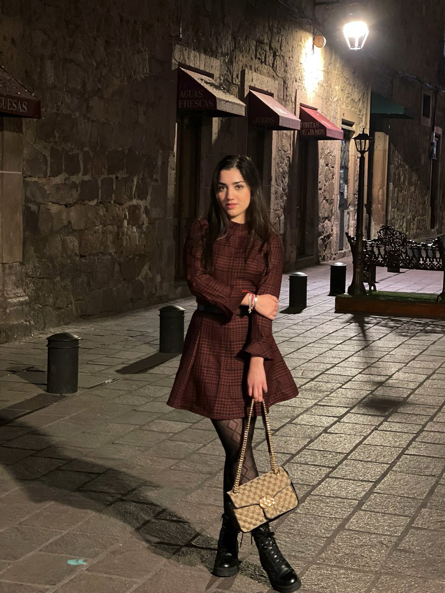 Mi novia 🤤♥️ <a href="/PalomaSiller/">Siller ☼</a>