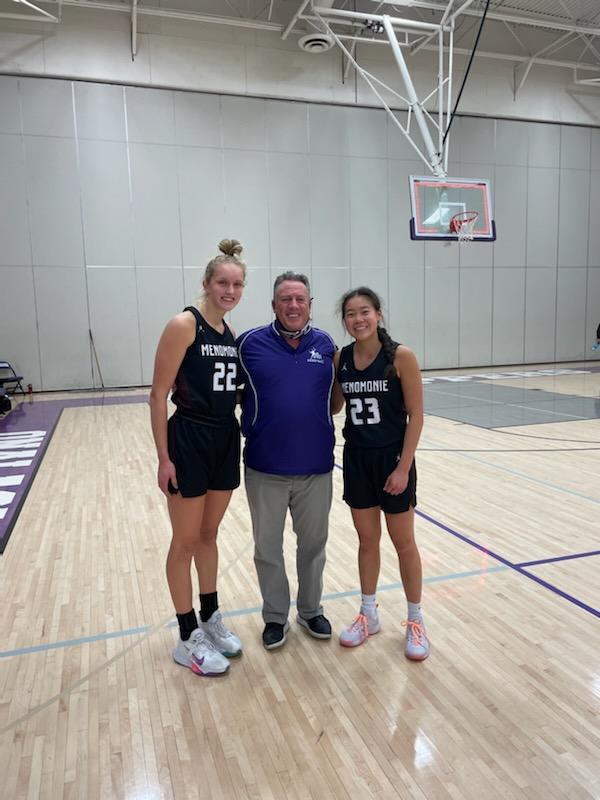 TWBlack2022's tweet image. @emma_mommsen @helen_chen__ @devynschmeling @vcteamwi Was alot more fun having Big Mo and Helen on our AAU team this summer than going against them last night! Best part of AAU is the new friends and relationships!