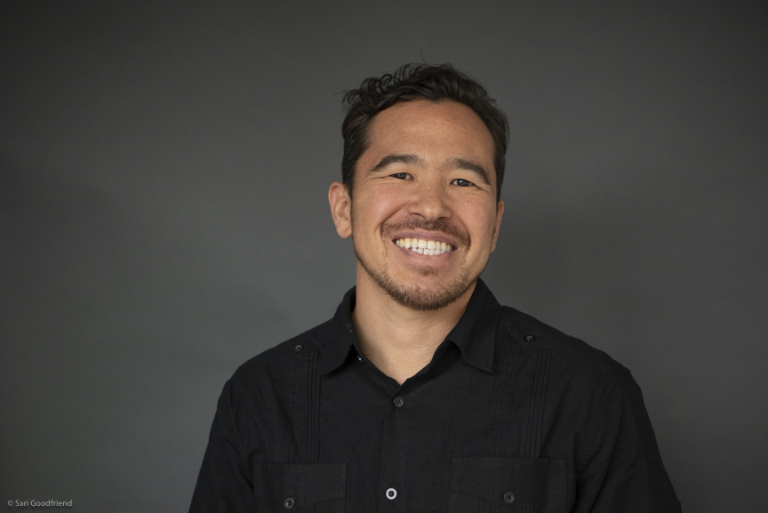 AlterTheater's tweet image. Best companion while peeling potatoes: an episode of #audioplay #BrerPeach by @AndrewPSaito directed by @deschiang! sliding scale tix available: altertheater.org/peach 

#AlterLab #newplay #RepresentationMatters #sfthtr #RellaLossy Award winner

We had a ton of fun recording it!