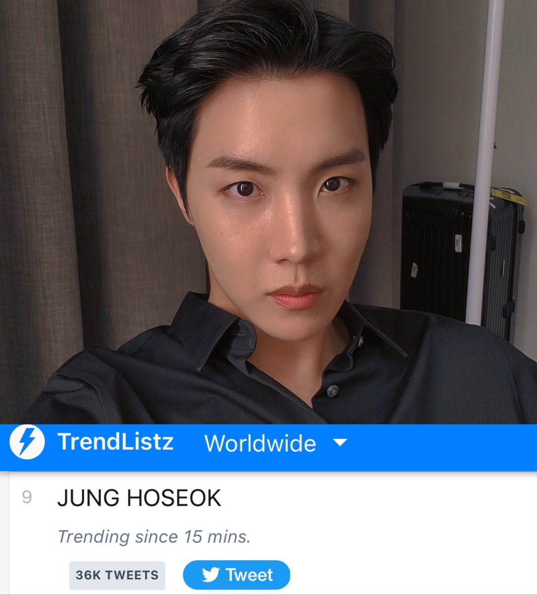 jhopeNAVER's tweet photo. 📈j-hope Trends 

‘JUNG HOSEOK’ is trending #9 worldwide after his Twitter and Weverse posts! 👏🏼👏🏼 

방탄소년단 제이홉 #방탄소년단제이홉 #jhope #제이홉 #ホソク #ジェイホープ https://t.co/jEmr56J4ag