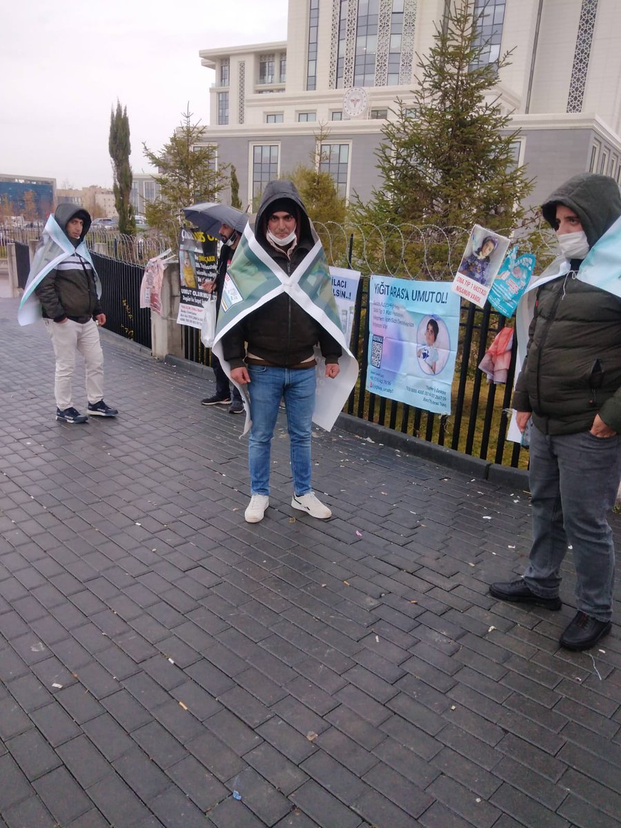 Sadece Sosyal devlet olma ilkesi gereği veya Çocuk halkları madde 6 ya göre değil Heryerde Yaşam hakkı kutsaldır diye Zolgensma ilacını istiyoruz Ankara B.İ.M kararına uyun 
Sma Tedavisi olan bir hastalık
İlaç karşılanmıyor Yaşamak istiyoruz
<a href="/drfahrettinkoca/">Dr. Fahrettin Koca</a> #SmaAileleriAnkarada