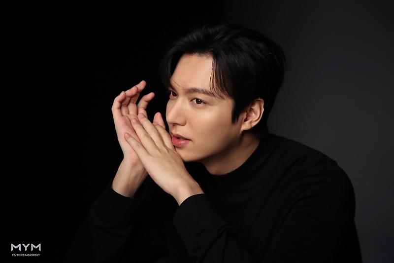 ActorLeeMinHos's tweet photo. #leeminho #minoz #미노즈
#엠와이엠 #mym https://t.co/m35N3v82bE