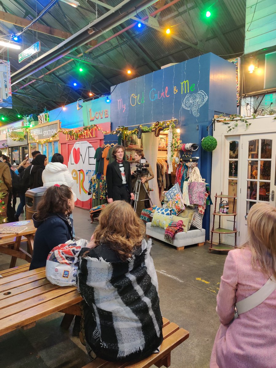 Tooting Newsie tweet media