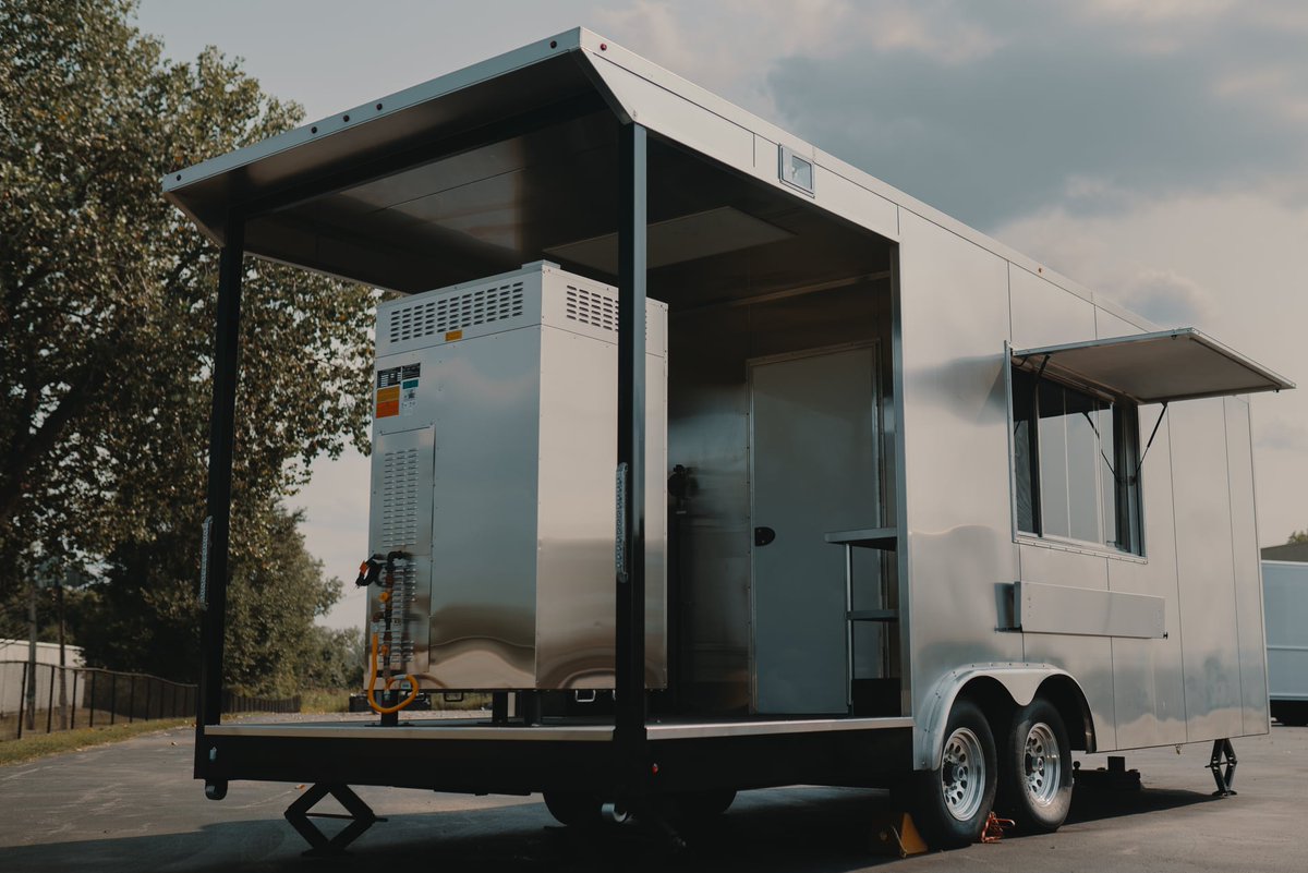 APEXSPECIALTY's tweet photo. Smoke out the fierce competition with a pre-built BBQ Trailer!🔥💰 Equipped with high-end ROI-generating equipment &amp; a patio feature that houses a Southern Pride Smoker. 
#foodtruck #mobilekitchen #custom #foodtrailer #custombuilt https://t.co/WDdmkZAmoW