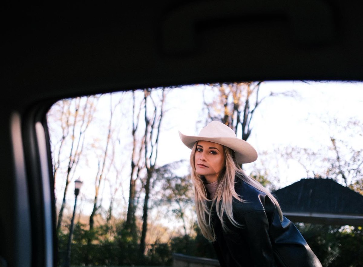 window to the soul 🖤